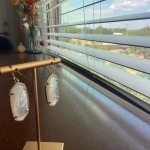 Mother of pearl drop earrings